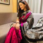Prachee Shah Instagram - … Every Saree is a piece of art, and each pleat tells a story 💕 . . #sareelover #bomkaisaree #silk @odishapotli #handmade #saree #traditional #event #lucknowdiaries #kathakdancer #actor #pracheeshahpaandya Lucknow-लखनऊ