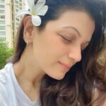 Prachee Shah Instagram - Somewhere between my yesterdays and tomorrows … 💛🤍💛