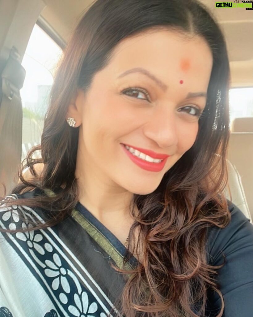 Prachee Shah Instagram - … Radiating gratitude. Manifesting blessings. Celebrated my birthday in His divine presence 🙏🏻 Couldnt have asked for a better way to new beginnings😇 . #divine #blessings #siddhivinayak #temple #blessed #gratitude #love #birthday #allaboutyesterday #pracheeshahpaandya
