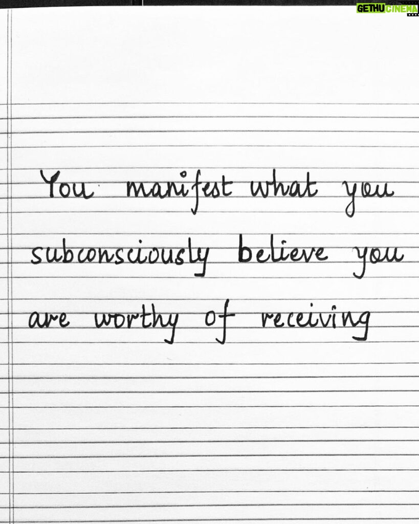 Prachee Shah Instagram - … बन के तितली दिल उड़ा उड़ा उड़ा है कहीं दूर….❣ . . #manifest #dreams #pracheeshahpaandya