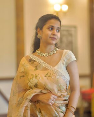 Prathana Nathan Instagram - 🍂🍂

Jewellery @bronzerbridaljewellery 
@ks_photographyofficial 📸