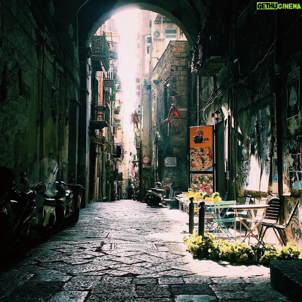 Primo Reggiani Instagram - #urbanstyle #vicolostretto #naples #pictureoftheday Napoli