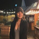 Priya Varrier Instagram - ☎️🧨🎡 Winter Wonderland