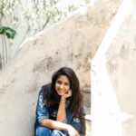 Priya Venkat Instagram - Can’t get over with these photos. shot by @harini_sarathy for @athiradesigns 🧿💜 #photoshoot #outfit #traditional #love #spirituality #priyavenkat