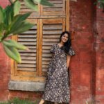 Priya Venkat Instagram - Next post tomorrow 😉 For @athiradesigns Captured by @harini_sarathy
