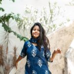 Priya Venkat Instagram - Can’t get over with these photos. shot by @harini_sarathy for @athiradesigns 🧿💜 #photoshoot #outfit #traditional #love #spirituality #priyavenkat
