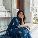 Priya Venkat Instagram - The universe will make it happen.. 🪐 For @athiradesigns Captured by @harini_sarathy #love #spirituality #photoshoot #priyavenkat #universe