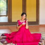 Priya Venkat Instagram - 🌸🌸 #priyavenkat #love #spirituality