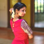 Priya Venkat Instagram - 👗 @athiradesigns 📸 @harini_sarathy #shoot #spirituality #love