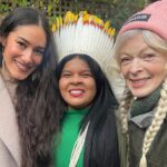 Q'orianka Kilcher Instagram - In honor of #internationalwomensday 🙌🏽✊🏽🇵🇪🇧🇷🇧🇴 I was too busy spending time with my sisters yesterday to post, so I’m a day late ☺️ but every day is a day to celebrate these amazing, strong and resilient women!🫶🏽 “Here’s to strong women: May we know them. May we be them. May we raise them.”