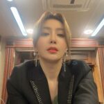 Qin Lan Instagram - 👋👋