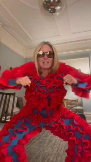 Róisín Murphy Instagram - Little bit over excited because the brilliant @crazypmusic will be joining me, as support, on the whole of my UK tour! Come on!! Get your tickets! This will be a tour to remember! 😃💕😃💕😃💕 Link in bio 🎫 

New outfit by @katetabor ❤️ 

#roisinmurphy #roisinmurphylive #crazyp #uktour #hitparadetour #allypally