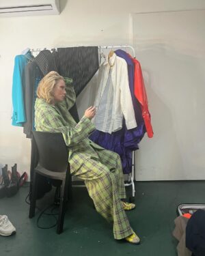 Róisín Murphy Instagram - Fascinating! Intoxicating! Illuminating! My trip to South America has been just wonderful!! Thank you to all the lovely people who came to see my show, I’m incredibly touched by the warmth we received🔥 Until the next time! Gracias & Obrigada ❤️🇧🇷🇦🇷🇨🇱

#roisinmurphy #roisinmurphylive #southamericatour #festival #primaverasound