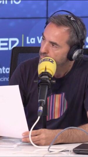 Raúl Pérez Instagram - No te pierdas el alegato a favor de la cultura y en contra de la censura que ha cantado Antonio Banderas en #TodoPorLaRadio🤣

Escucha la imitación de @raulperez_76