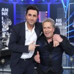 Raúl Pérez Instagram - Volver a @tucaramesuena es siempre un regalo, y tener amigos como @agustinjimenez también. ¡¡Gracias @gestmusic @tinet_rubira y equipazo!!❤️❤️ ¿La actuación? A ver, hicimos llorar al 99% de los presentes, algo haríamos bien… #doshombresyundestino @sergiodalmaoficial @davibusta (Fotacas de 12 del gran @joseirun_fotografia)