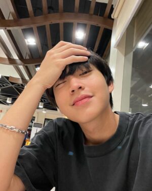 Rabin Angeles Thumbnail - 25.4K Likes - Most Liked Instagram Photos