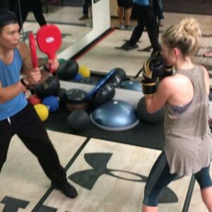Rachael Taylor Instagram - Shout out to my incredibly gifted badass trainer @julian_chua for getting me feeling stronger and more empowered for Defenders & JJ and life. I stand taller and feel prouder for boxing and Julian is a kick ass mentor p.s Julian I kept it up while I was shooting in NYC so get ready for me to come back fighting ! 💪👊#mcm #notmonday #defend