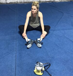Rachael Taylor Instagram - Well that didn't go as well as I thought it would 😐
#firstrockclimb
#gotstuckupthere 
#lookedlikeafruitbat 🦇🍍