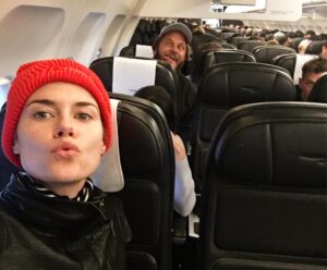 Rachael Taylor Instagram - Spot the 🐨
On route to 🇫🇷 w @travisfimmelofficial to see #findingstevemcqueen #independentfilm 🎥🎉