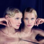 Rachel Roberts Instagram - Reflecting. 🖤 . . 📸@warwicksaint 💄@makeupbyrikucampo 💇🏼‍♀️@louiferry 💅@tracy_clemens #throwbackthursday Los Angeles, California