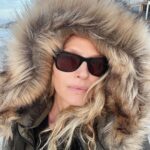 Rachel Roberts Instagram – Welcome to winter! 🌊🩵
#mugshotmonday #malibutiful Malibu, California