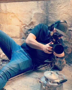 Rachid Badouri Instagram - .
Déjà 72h au Maroc🤩🇲🇦

#TournageAuMaroc🎥🇲🇦 #Docu @trinome_et_filles @felixtrep