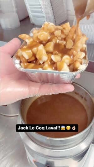 Rachid Badouri Instagram - Petite visite au Jack Le Coq Laval avec my sis @jrselvarajah 😱😋👌🏼
@yous_ssef004 🙏🏼
@eroodena 🙏🏼