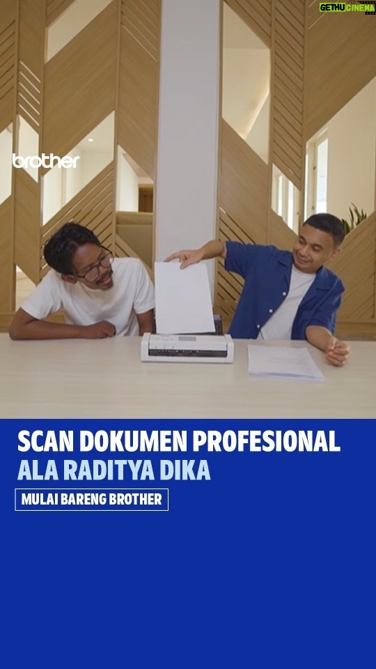 Raditya Dika Instagram - Gak perlu ribet-ribet naik ke genteng kalau scannya pakai scanner profesional Brother ADS-1700W ! @brotherindonesia #MulaiBarengBrother