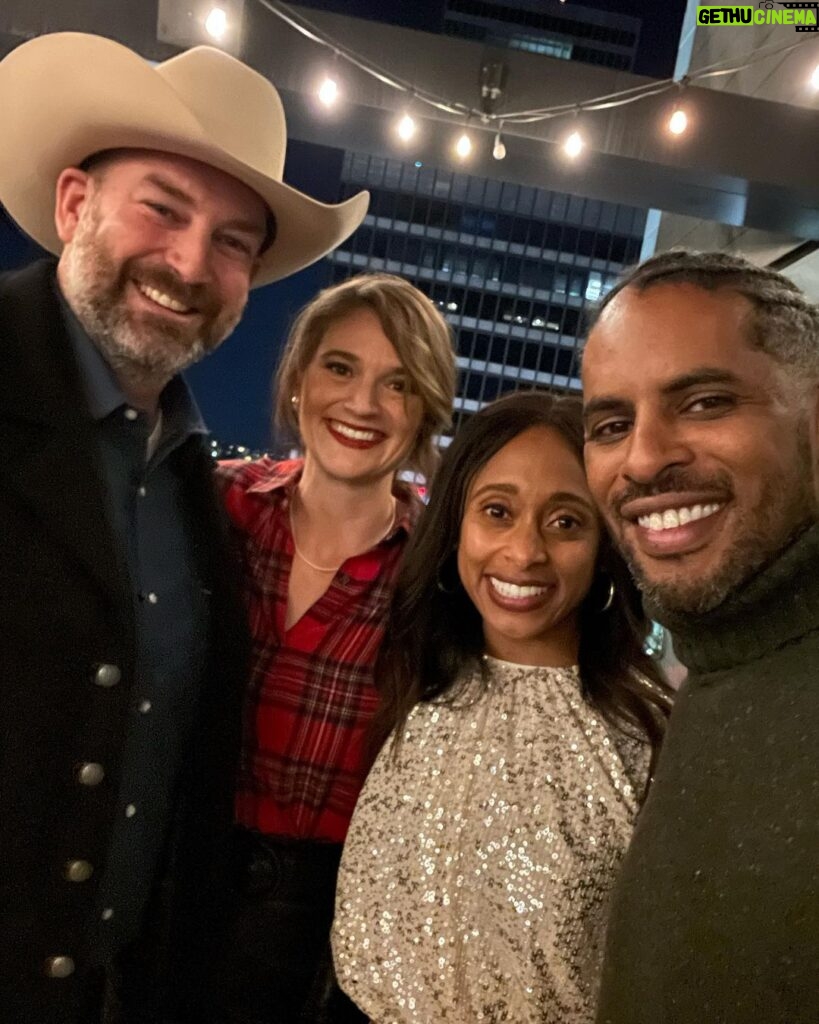 Rae Wynn-Grant Instagram - Went to the @natgeopr holiday party. There were people, but more importantly there were puppies 🐶 Special guests were some of the world’s most famous veterinarians with shows on @natgeowild including @drhodges_critterfixervet @drferguson_critterfixervet @docsbenanderin (*all attendees were required to be fully vaccinated & the event was outdoors & COLD 🥶) Terra