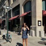 Rafa Kalimann Instagram - confesso que subestimei seu calor NYC!e olha.. você está de parabéns (risos) 🫶🏻 apaixonada nesse look todo @miumiu pra matar a saudade e curtir um pouco desse dia lindo.