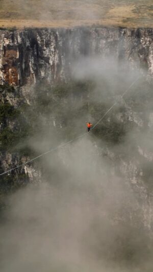 Rafael Bridi Instagram - Dancing Clouds 

It is without a doubt the best way to describe the magic of this place. When we planned to make this highline during the @djiglobal launch recordings in Urubici, our main objective was to portray a highline crossing between the clouds, but with the condition of viewing the athlete and the magnitude of the place.

There were several days visiting the location and taking advantage of other places around so we could choose the day with the greatest probability. We ended up starting the rigging and the whole production with a super clean day. Gradually we noticed the formation of clouds, in the distance, towards the south of the mountain range. It was a matter of an hour and the distant clouds approached the highline and began to fill the canyon. At this moment @nathanmcbride, who was piloting the drone, was already familiar with the vertical cliffs, thus managing to record this eye-popping image at a time when I was flirting with the clouds and the imminence of the absence of visibility

Another day in which the actions were well executed, thus managing to take advantage of this combination of events for an impressive result

#santacatarina #aventurassc #highline #slacklining #balancecommunity #outsideculture #lifeofadventure #trilhando #theoriginalgasters #visualoftheearth #turismonosul #exploretocreate #urubici #descubrasc #thegreatoutdoors #voyaged #droneoftheday #fromwhereidrone #trilhandotrilhas #stayandwander #optoutside #discoverearth #earthfocus #santacatarina