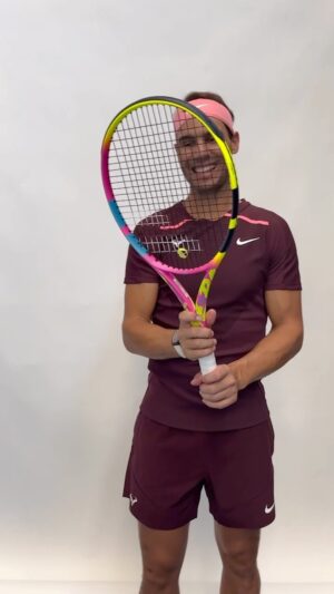 Rafael Nadal Instagram - Out with the old, In with the new 💥

#BabolatFamily #PureAeroRafa #new