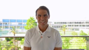 Rafael Nadal Instagram - Hola a todos. Os envío este mensaje para vosotros tras la rueda de prensa de hoy aquí en Mallorca.

Hi all, I also send you guys a message in English, from Majorca. 
😘