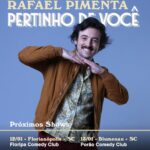 Rafael Pimenta Instagram - Alô, SC! Semana que vem tô aí com o meu show, Pertinho de Você ❤️. Dia 12 no @floripacomedyclub e dia 13 no @poraocomedy com abertura dos queridos @osmequetrefes Ingressos no link da bio. #standupcomedy #comedia