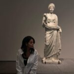Rahma Riyad Instagram - . متحف @louvreabudhabi من اجمل الاماكن اللي موجوده #في_أبوظبي جمال المكان والقصص الموجوده بي شي خيال كل زاويه تحجي قصه وتاريخ متعه لا تنتهي قضيت 5 ساعات بدون ما احس #FindYourPace #RahmaRiad | #رحمة_رياض Louvre Abu Dhabi