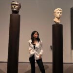 Rahma Riyad Instagram - . متحف @louvreabudhabi من اجمل الاماكن اللي موجوده #في_أبوظبي جمال المكان والقصص الموجوده بي شي خيال كل زاويه تحجي قصه وتاريخ متعه لا تنتهي قضيت 5 ساعات بدون ما احس #FindYourPace #RahmaRiad | #رحمة_رياض Louvre Abu Dhabi