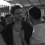 Raige Instagram - Ieri sera a #Milano per la prima del documentario dei @therealonemic X @essemagazine. È stato davvero emozionante, serate come questa rimangono per sempre e poi ancora per un po’. Alla fine questo grande viaggio della musica mi ha regalato, tra le altre cose, amici, fratelli e compagni di viaggio. Vecchi e nuovi, vicini e lontani. Onemic X Sempre ❤️ Foto del solito, magico @nicola.vallarella Cinema Beltrade
