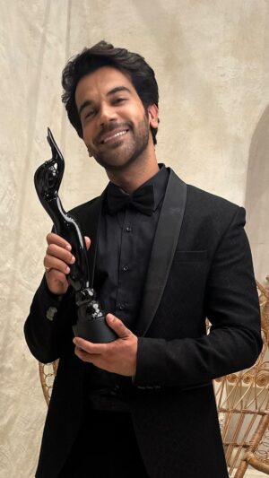 Rajkummar Rao Instagram - Won the Best Actor Popular Award last night at the 68th Filmfare Awards 2023 for #BadhaaiDo. 
Thank you God 🙏😇

This one is very very special. My 4th black lady and this wouldn’t have been possible without you my love @patralekhaa who always pushes and encourages me to do good work. Thank you love for always being there. 

Thank you my most beautiful family both in Gurgaon and Shillong. 

Big Thanks to YOU guys, our audience for giving so much love to our #BadhaaiDo. I love you guys ❤️

Thank you @filmfare @jiteshpillaai and the most wonderful Jury. 

Thank you #Harshwardhan Kulkarni mere bhai and congratulations. You’re a magician and always keep this magic alive. #BadhaaiDo gave me a brother for life. 

@bhumipednekar Mubarak ho meri dost. Thank you for being such a wonderful Co-actor and for taking this beautiful journey with me, nobody could’ve played Suman better than this. Buddy hai yaar tu. 

Thank you @sheeba.chadha ji for that hug on the terrace. Every Shardul needs a mother like you. 
Congratulations on your win. 
Thank you @chum_darang @gulshandevaiah78 and @seemabhargavapahwa ma’am #ShashiBhushan for adding so much to this story with your sheer performance. 

Thank you @jungleepictures @amritapndy for backing this beautiful story. Thank you #VinitJain sir for your trust on this story. 

Thank you @anishjohn83 mere bhai for making this process so joyful and for your immense talent and just for being you. 

Thank you #Akshat and @sumadhikary for bringing this important story alive for the world and congratulations guys. 

Thank you @ameetdhanwani , #Mamta #Bhavna #Anup the whole team at @jungleepictures. 

Thank you @swapsagram mere bhai. #Prateek #Kirti @rohitrchaturvedi you guys are phenomenal and I love you guys. 

Thank you @itsamittrivedi #Khamosh and @vijayganguly ❤️ for such beautiful music and choreography. 
#LoveIsLove 🏳️‍🌈 ❤️

And for those of you who haven’t seen this beautiful film yet. It’s available on @netflix_in ❤️