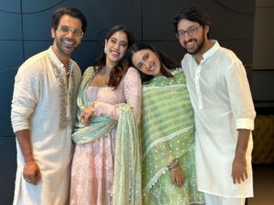 Rajkummar Rao Instagram - Mr and Mrs Mahi और हमारे निर्देशक की तरफ़ से आप सभी को दिवाली की बहुत बहुत शुभकामनाएँ। 
@janhvikapoor @sharanssharma 

Aur doosri picture Monica ke Darlings Mahi ke sath.  @akansharanjankapoor 
#HappyDiwali