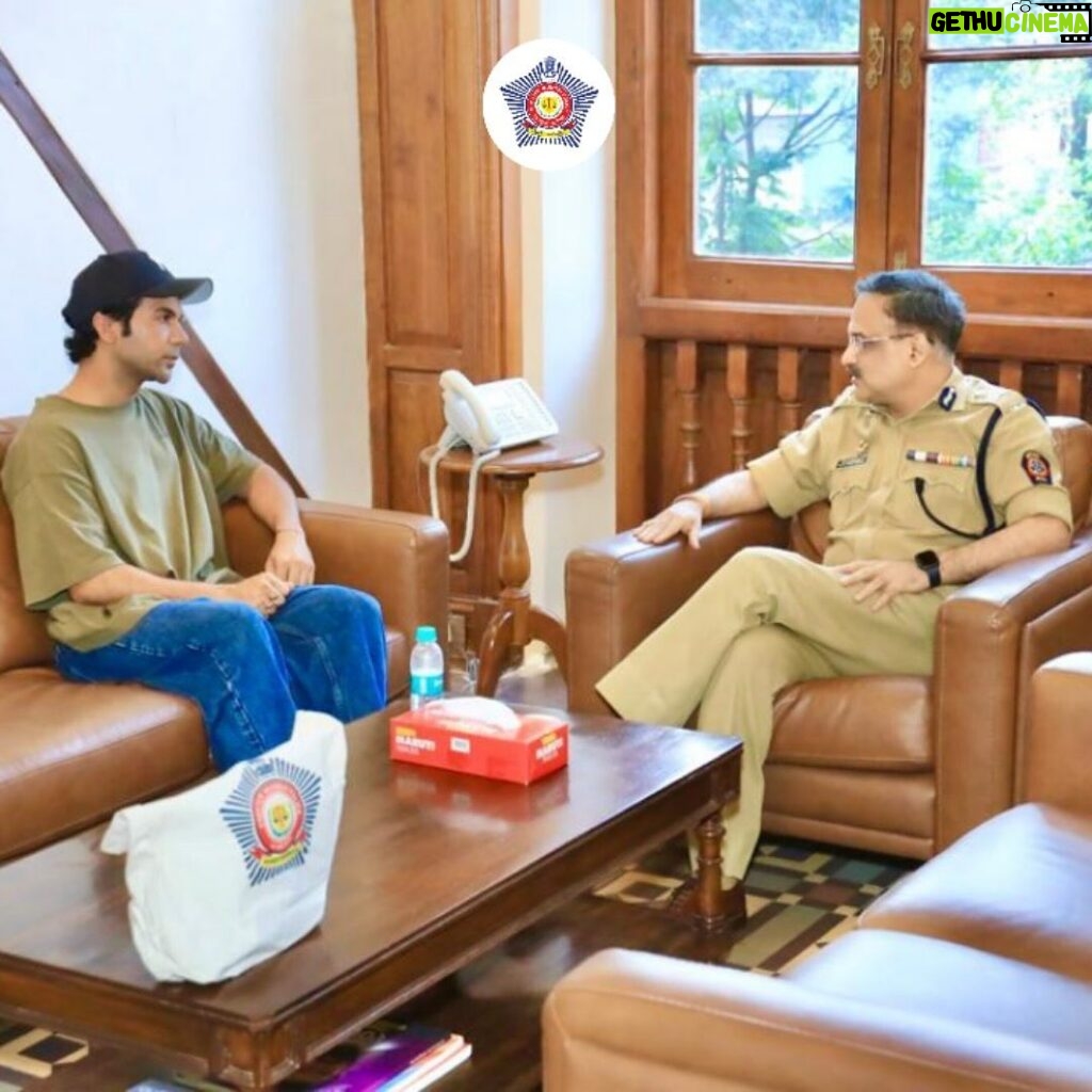 Rajkummar Rao Instagram - ’Trapped’ in an insightful conversation !! Quite an interaction yesterday with the dashing @rajkummar_rao His awareness and concern about several civic issues that require citizen-push, is extremely heartening! Excited to stay connected with fellow Mumbaikars and continue working towards a better and more resilient city, together. #MumbaiFirst