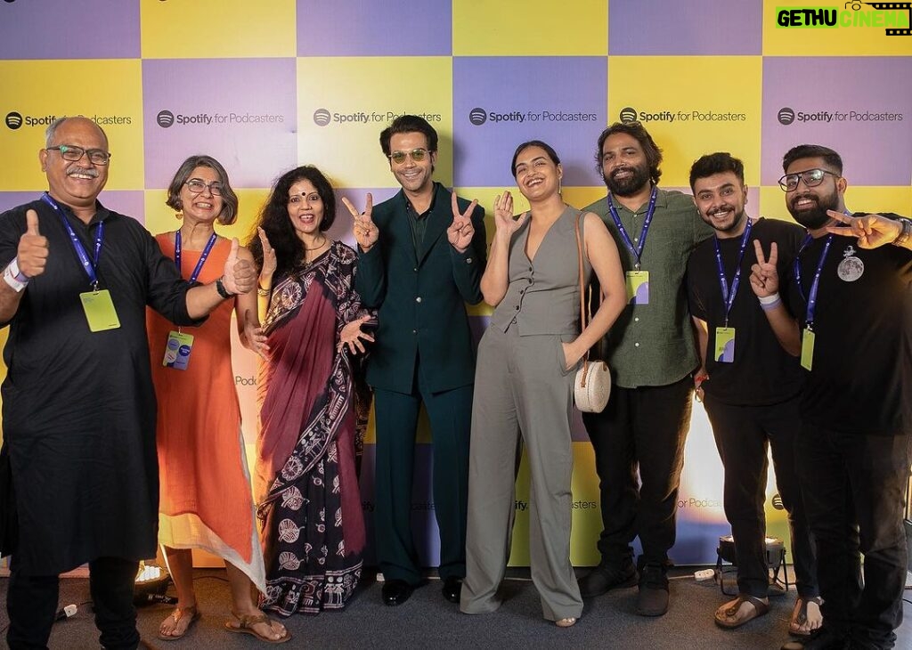 Rajkummar Rao Instagram - Spotify Podcasters’ Day 2023, an evening where we came together to celebrate the podcasting community and their stories. 🫶🏻 When it comes to great stories, who better than @rajkummar_rao to share his thoughts on the power of storytelling in a stellar interview with @barkha.dutt! So here’s to these amazing podcasters, the connections we create and amplifying voices 🙌🏼 #spotifypodcastersday2023