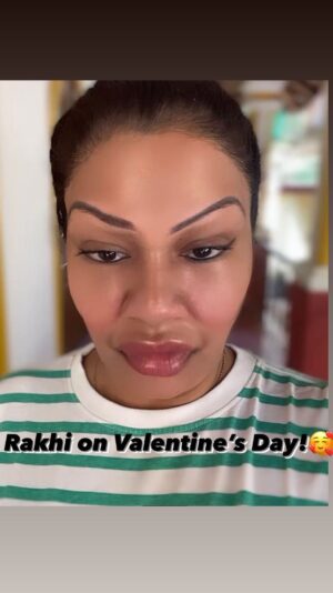 Rakhi Sawant Instagram - It’s “GAL”ENTINE’S day!🥰
#reels #rakhisawant #queenofcomedy #mimicry