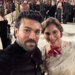 Ram Charan Instagram - Oscar Love ❤️ #oscar2023 Thank you @ssrajamouli Garu & family We are here for India 🇮🇳 #jaihind Dream team @nikitajaisinghani for styling ram @sandysartistry hair and make up @jayantireddylabel my saree @binagoenkaofficial my exquisite jewels @arifminhaz photos @magic.energy spiritual balance @swamynathkorlapati & @prashanthkunchapu biggest support.