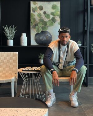 Rami Farran Instagram - En détente 🪴
.
.
.
Styled and inspired by @laouhann