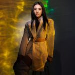 Ranty Maria Instagram - The COLOR of REFLECTION @rantymaria #lensedbyfandyfd @fdphotography90 @fdphotographybeauty #styledbybellyiverzon @bellyiverzon #makeup @vuvamua #hair @windajuniansa.artist #suit by @by_monalisalam #accessories by @leciel.design #fdphotography #fdphotographystudio #fdphotography2024