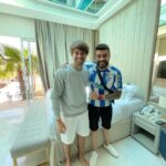 Raphael Sander Instagram - Gente fina demais! @max_pazemdeus Tmj! . . @applehouseparaty . . #applehouseparaty #paratyrj #turismobrasil #besthotelsintheworld Pousada Apple House Paraty