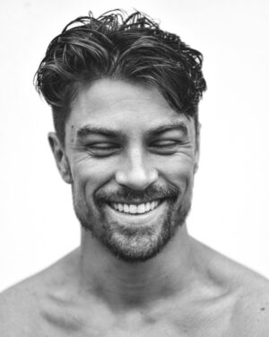 Raphael Sander Instagram - 📸
.
.
#testshoot #blackandwhite #actorslife #vidadeator #londonuk #modellife