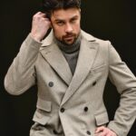 Raphael Sander Instagram - Strength in the gaze, determination in the heart! Fortaleza no olhar, determinação no coração! #model #actor #style #london London, United Kingdom