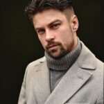 Raphael Sander Instagram - Strength in the gaze, determination in the heart! Fortaleza no olhar, determinação no coração! #model #actor #style #london London, United Kingdom