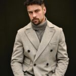 Raphael Sander Instagram - Strength in the gaze, determination in the heart! Fortaleza no olhar, determinação no coração! #model #actor #style #london London, United Kingdom